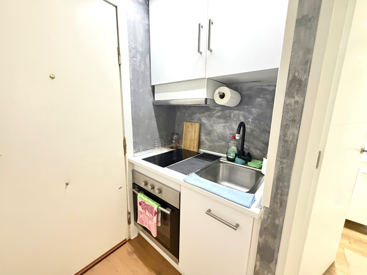 Se vende Apartamento Planta Media de 1 dormitorios en Costa Del Sol, Málaga, España