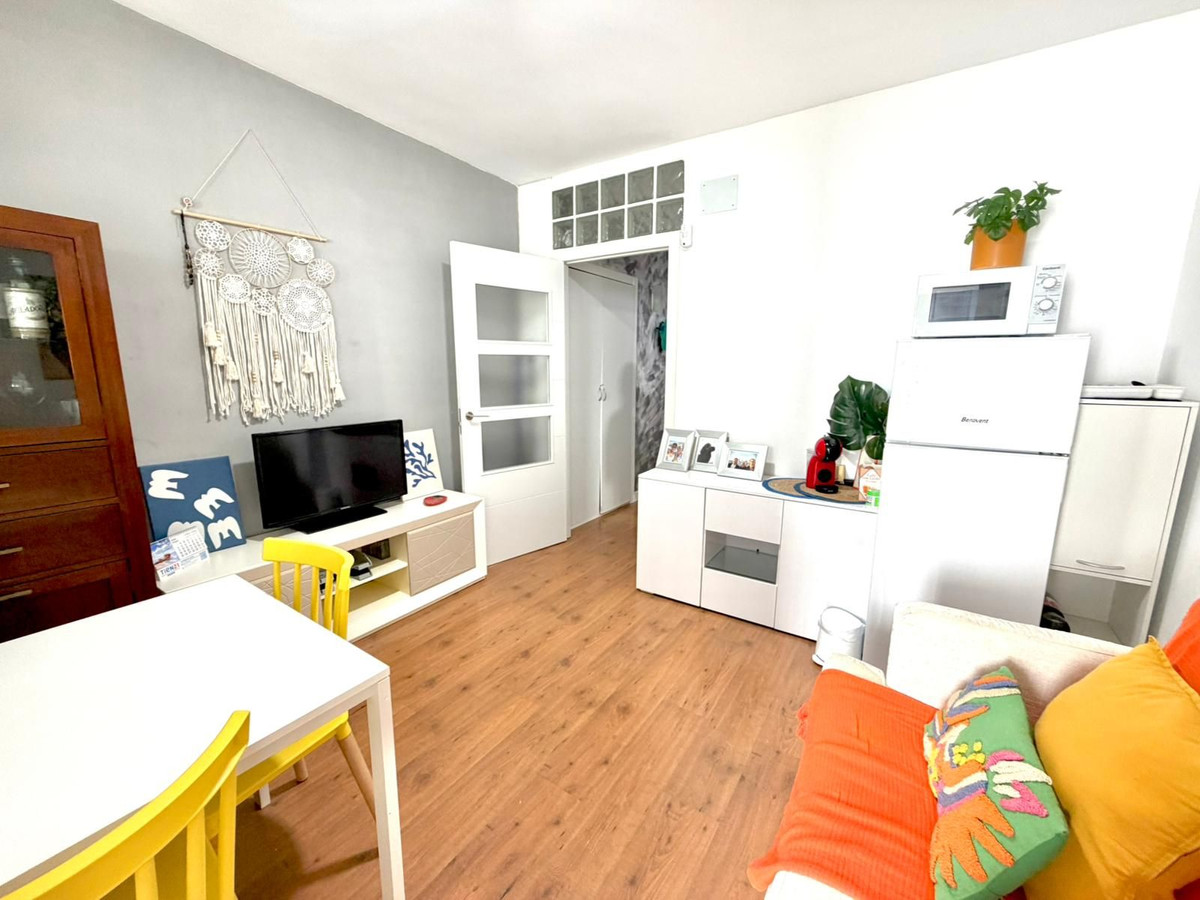 Se vende Apartamento Planta Media de 1 dormitorios en Costa Del Sol, Málaga, España