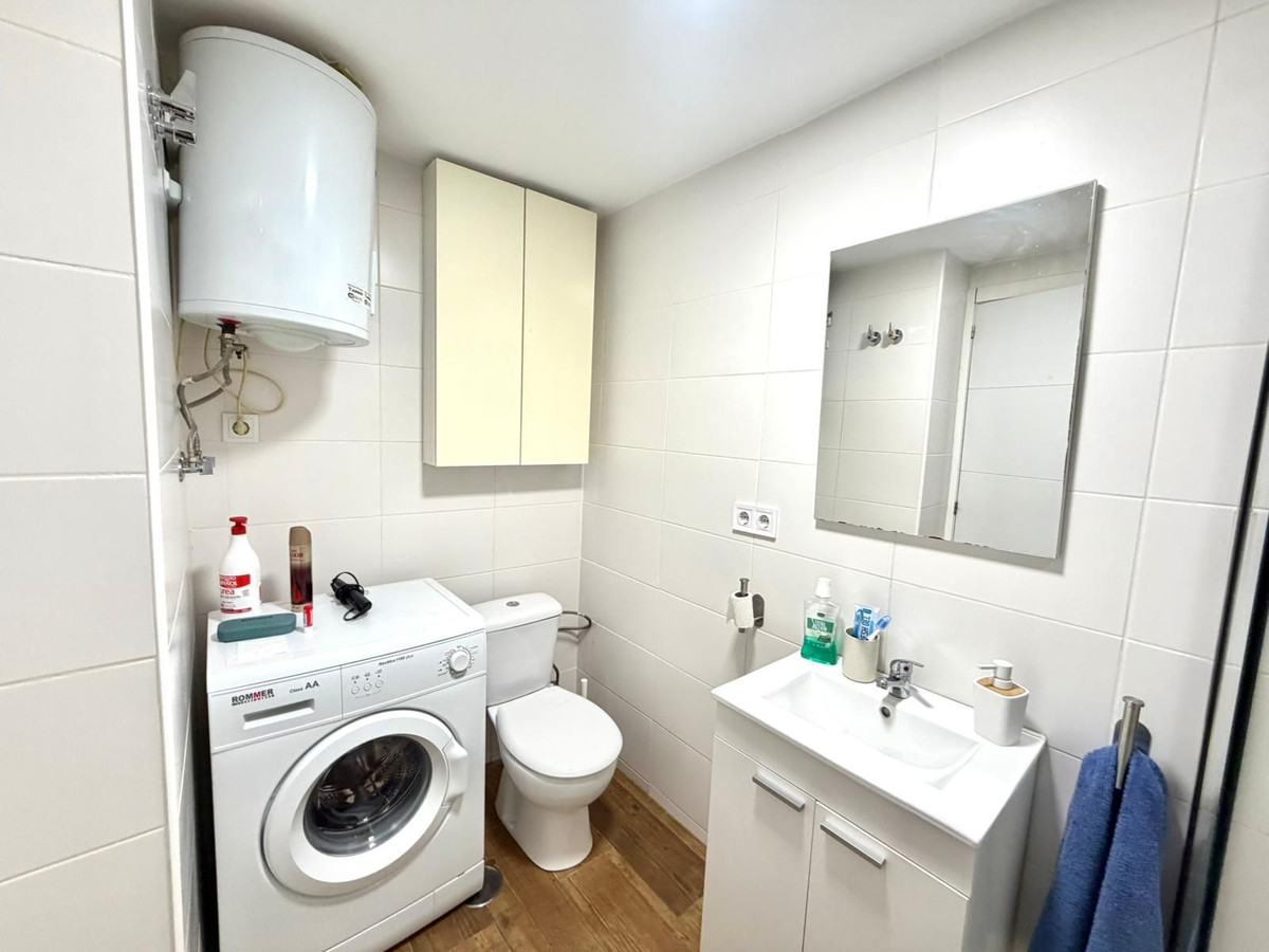 Se vende Apartamento Planta Media de 1 dormitorios en Costa Del Sol, Málaga, España