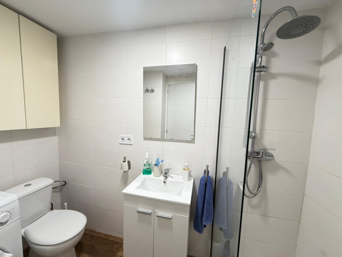 Se vende Apartamento Planta Media de 1 dormitorios en Costa Del Sol, Málaga, España