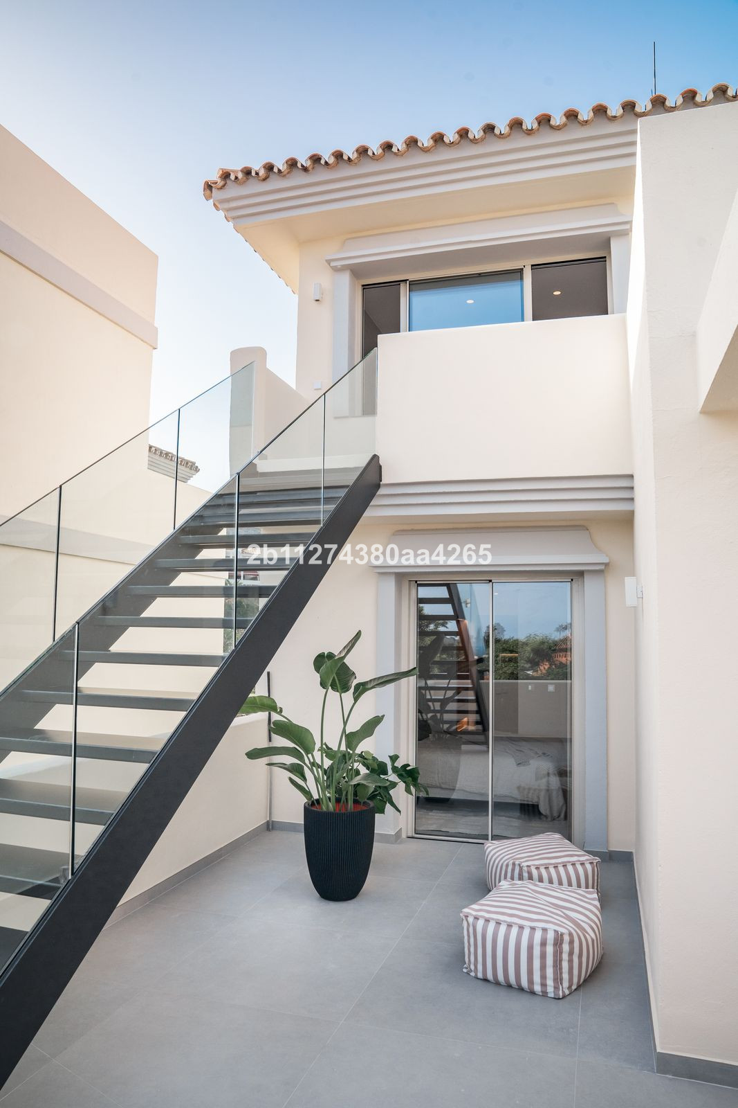 3 Bed Apartment for sale in Marbella Costa Del Sol, Málaga, Spain