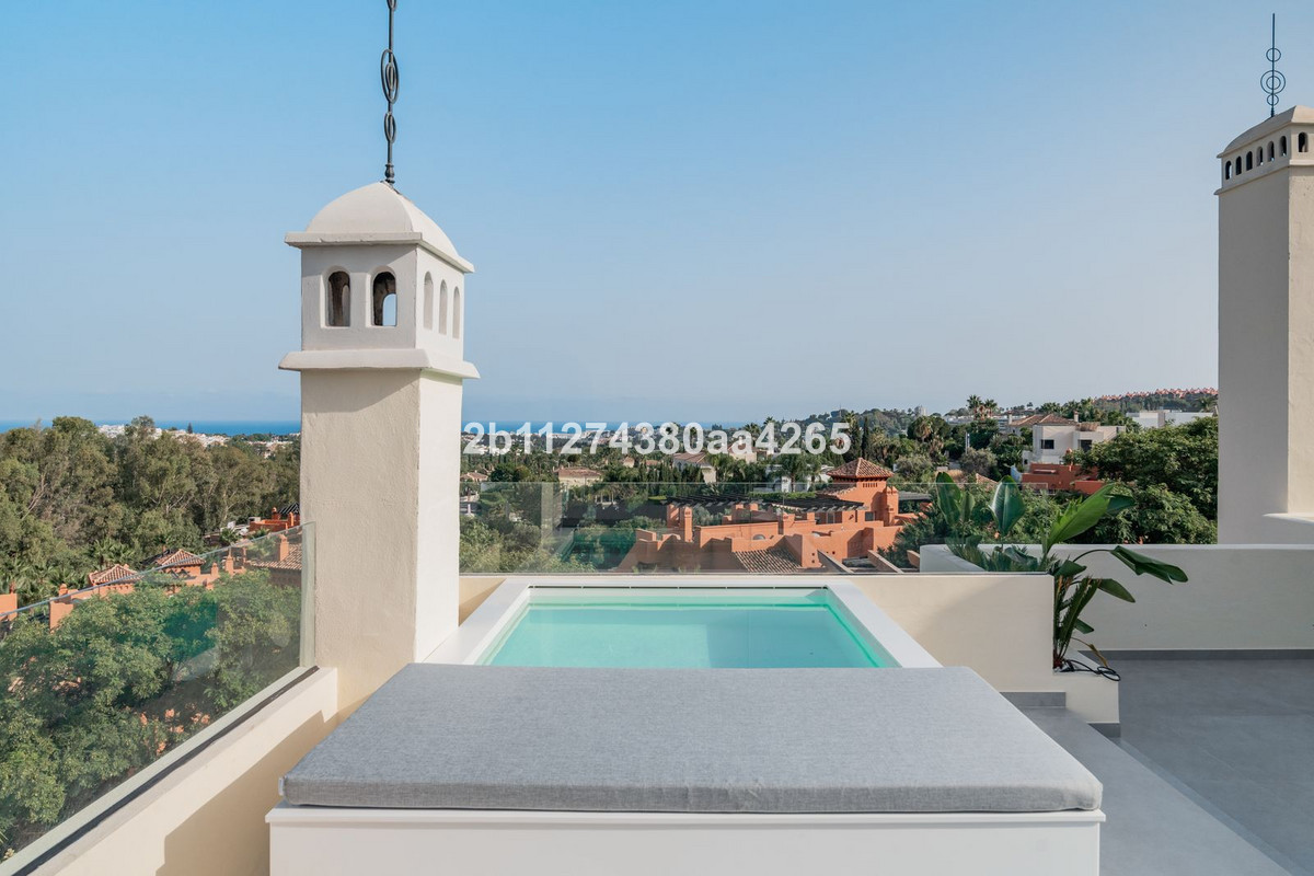 3 Bed Apartment for sale in Marbella Costa Del Sol, Málaga, Spain