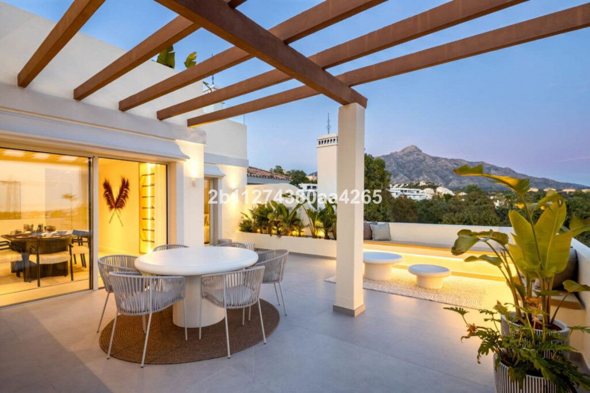 3 Bed Apartment for sale in Marbella Costa Del Sol, Málaga, Spain