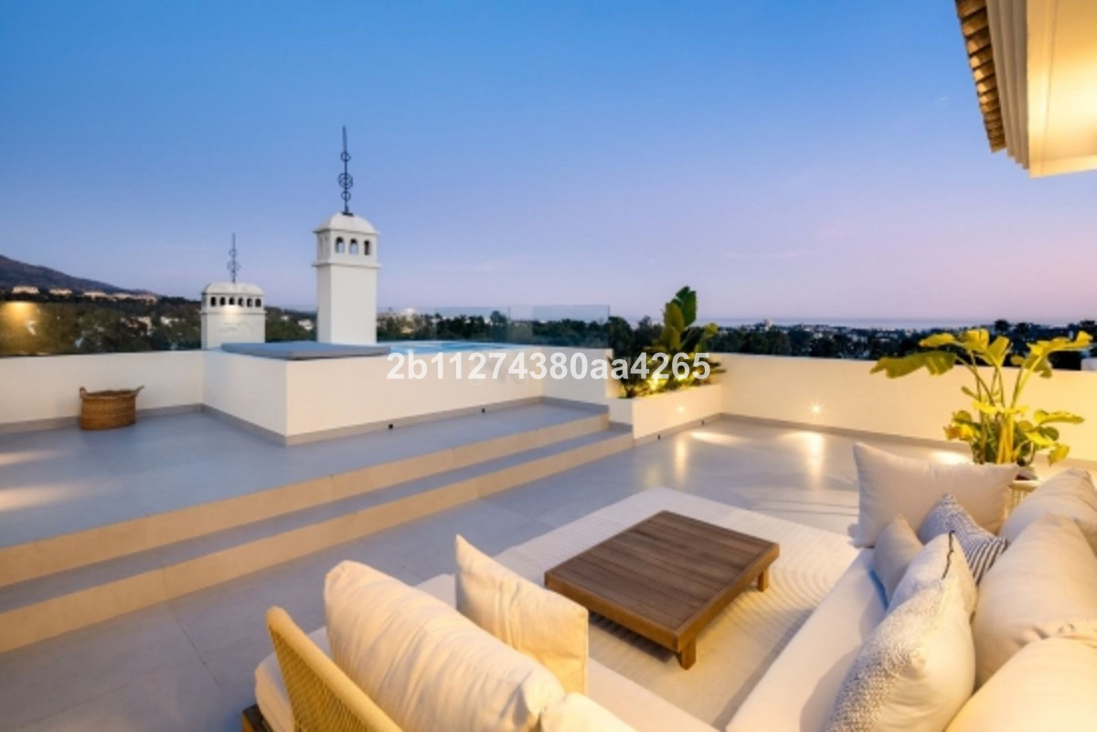 3 Bed Apartment for sale in Marbella Costa Del Sol, Málaga, Spain