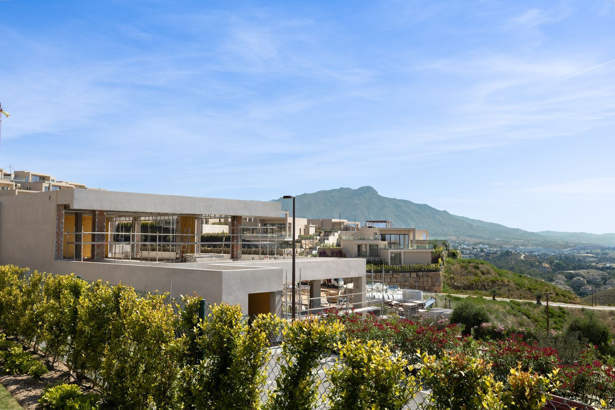 3 Bed Townhouse for sale in Benahavís Costa Del Sol, Málaga, Spain