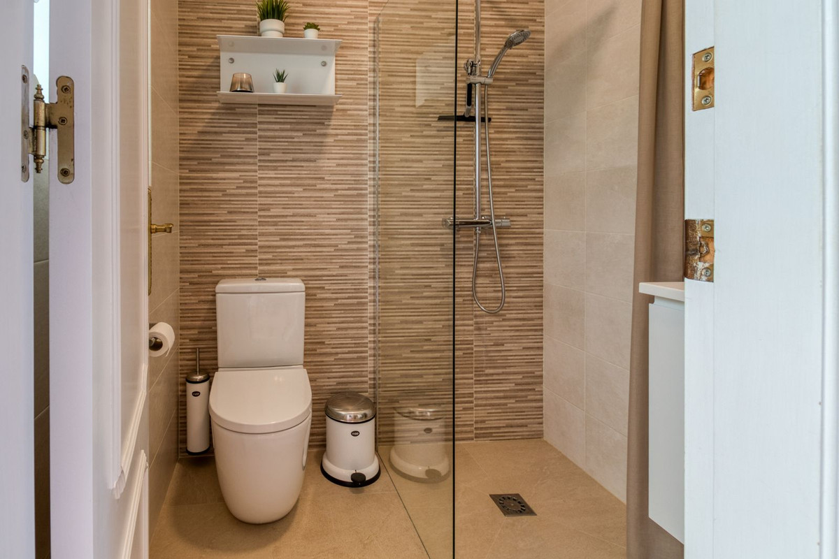 Se vende Pareada de 3 dormitorios en Costa Del Sol, Málaga, España