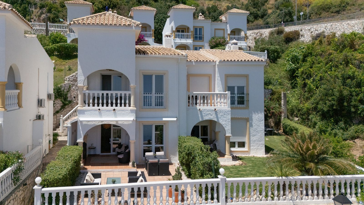 Se vende Pareada de 3 dormitorios en Costa Del Sol, Málaga, España