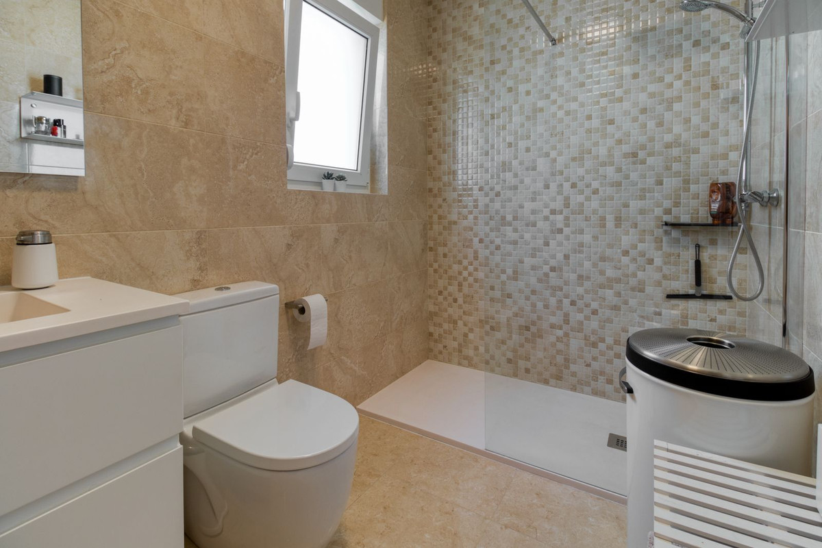 Se vende Pareada de 3 dormitorios en Costa Del Sol, Málaga, España