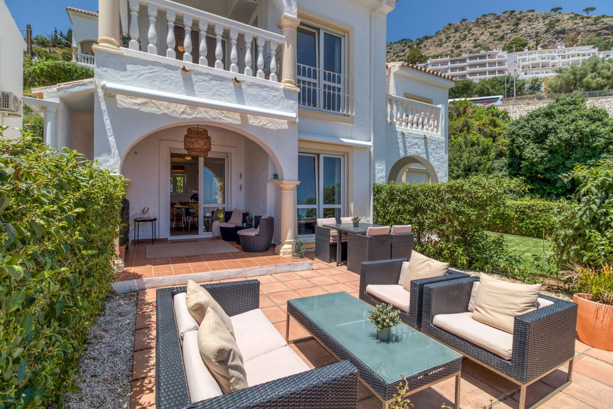 Se vende Pareada de 3 dormitorios en Costa Del Sol, Málaga, España