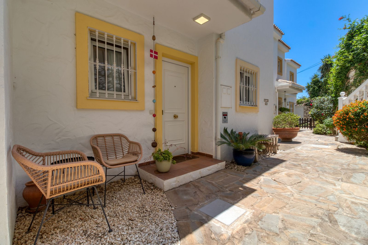 Se vende Pareada de 3 dormitorios en Costa Del Sol, Málaga, España
