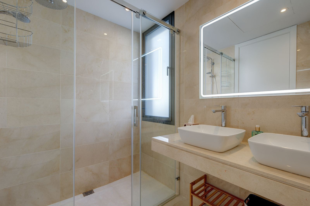Se vende Adosada de 3 dormitorios en Costa Del Sol, Málaga, España
