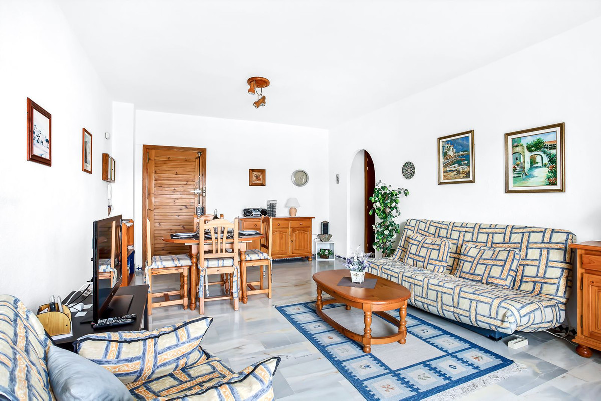 2 Bed Apartment for sale in Estepona Costa Del Sol, Málaga, Spain