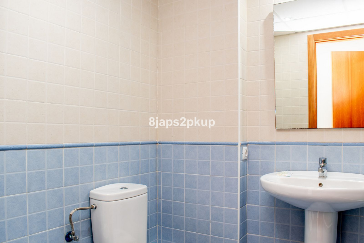 Se vende Apartamento Planta Baja de 2 dormitorios en Costa Del Sol, Málaga, España