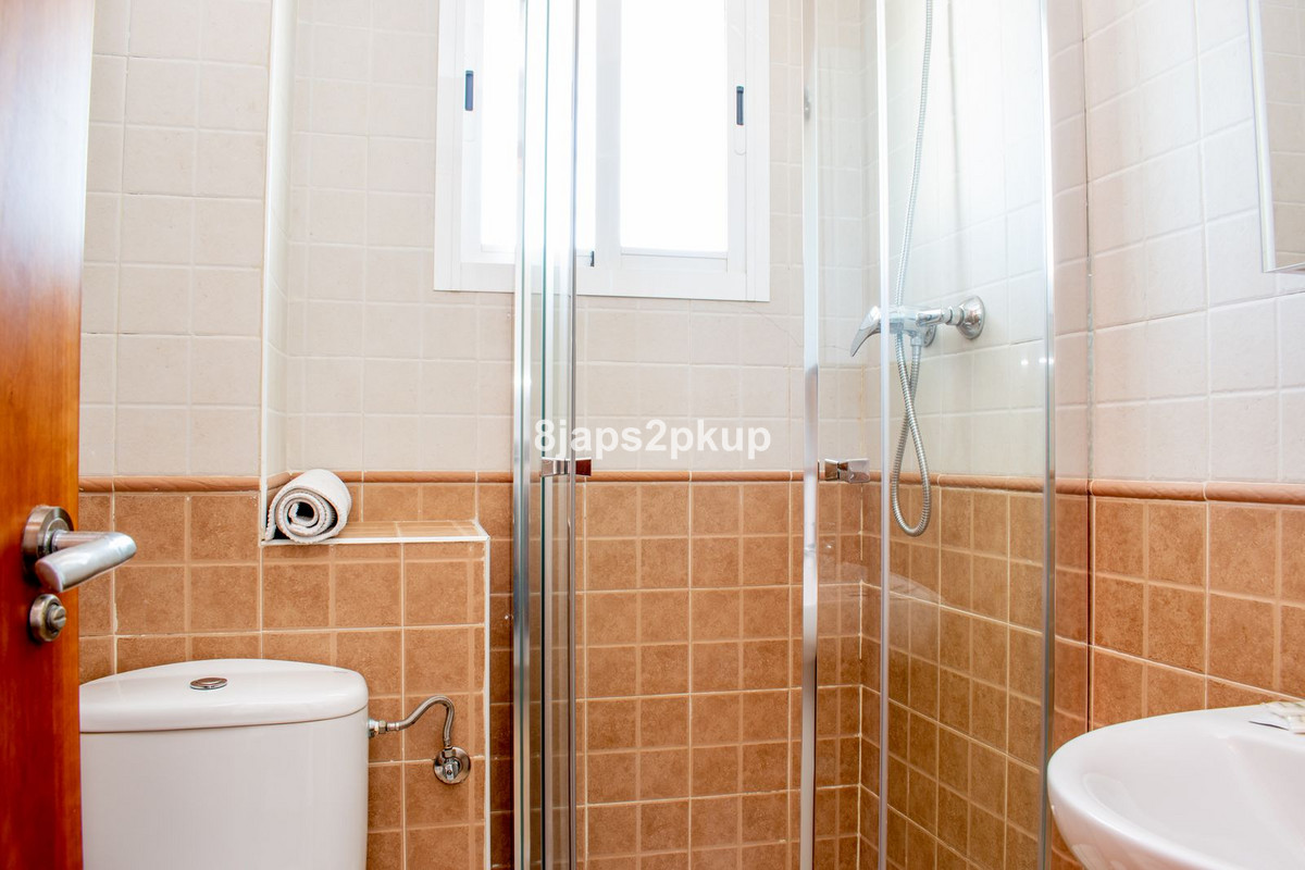 Se vende Apartamento Planta Baja de 2 dormitorios en Costa Del Sol, Málaga, España