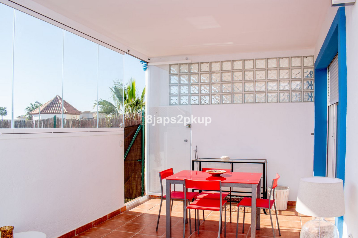 Se vende Apartamento Planta Baja de 2 dormitorios en Costa Del Sol, Málaga, España