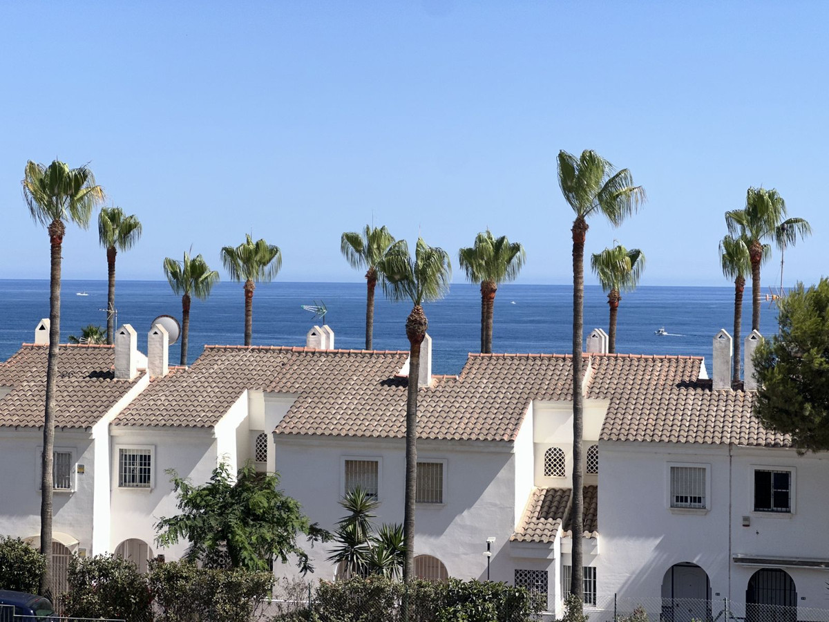 3 Bed Apartment for sale in El Faro Costa Del Sol, Málaga, Spain