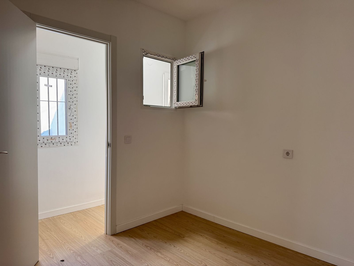 Se vende Apartamento en Planta Última de 4 dormitorios en Costa Del Sol, Málaga, España