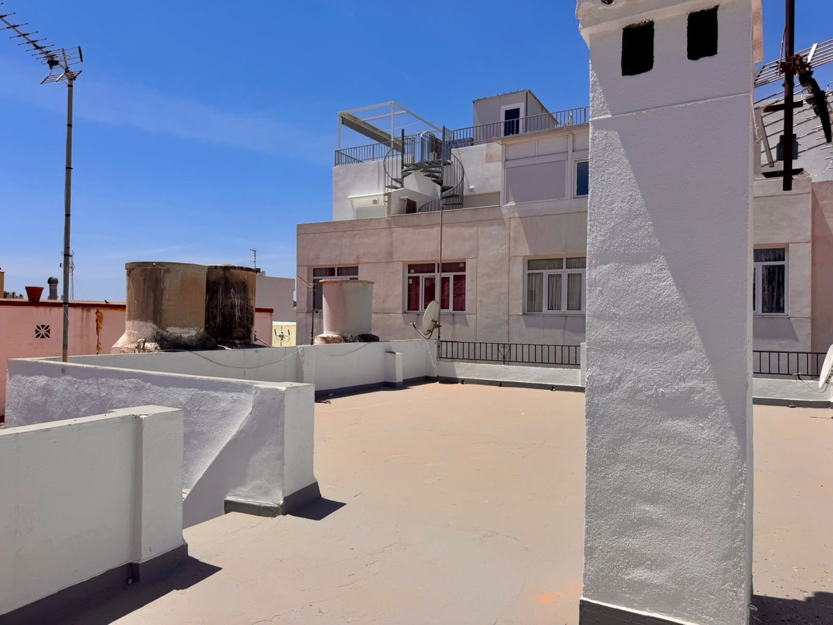 Se vende Apartamento en Planta Última de 4 dormitorios en Costa Del Sol, Málaga, España