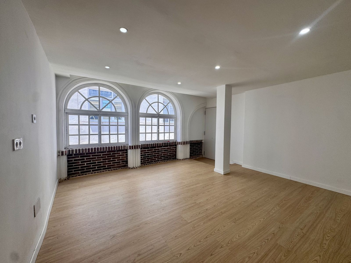 Se vende Apartamento en Planta Última de 4 dormitorios en Costa Del Sol, Málaga, España