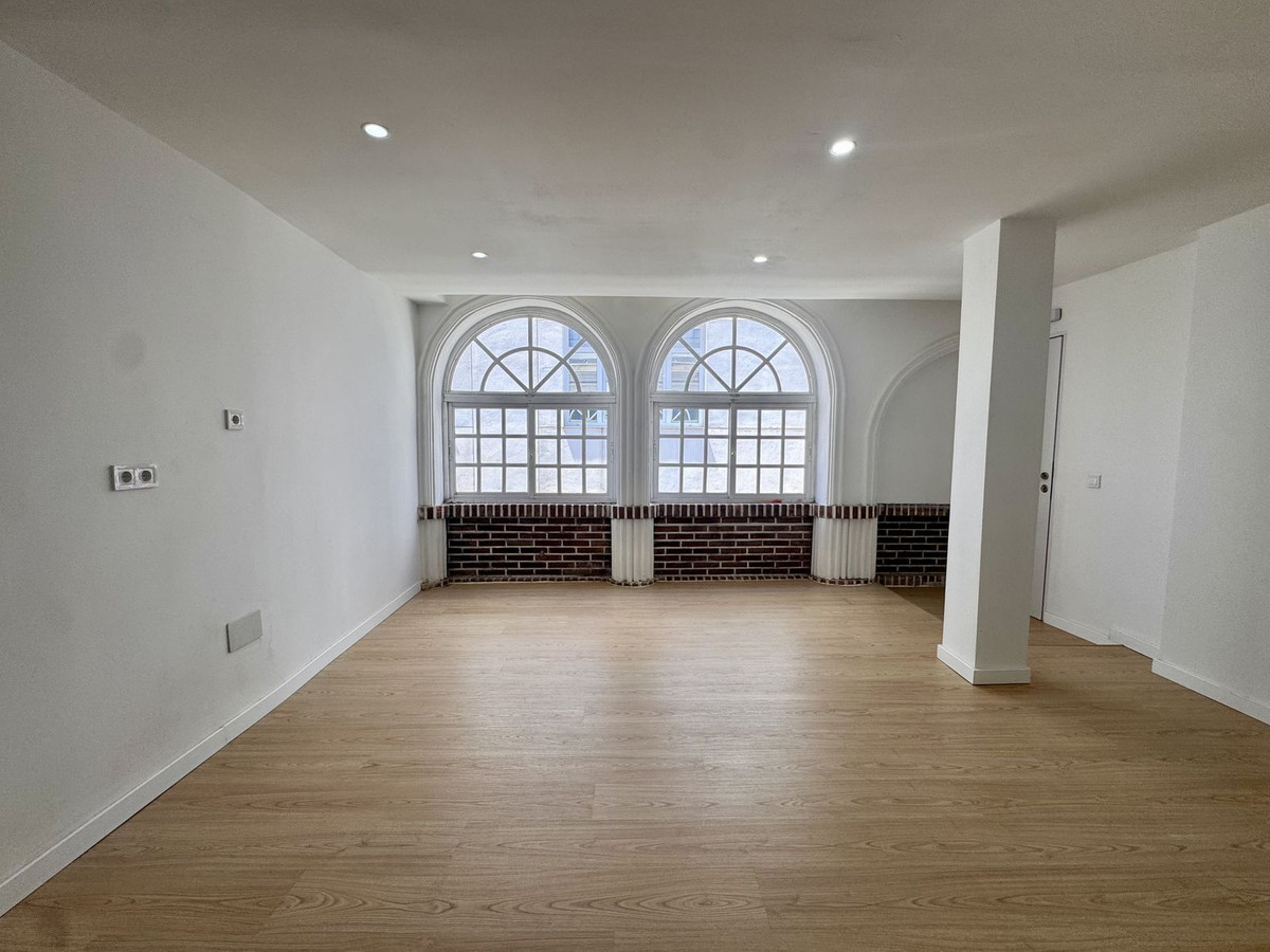 Se vende Apartamento en Planta Última de 4 dormitorios en Costa Del Sol, Málaga, España