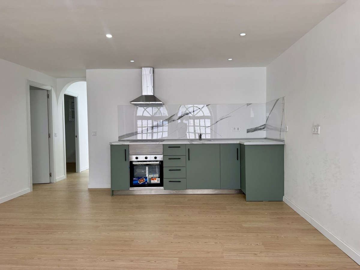 Se vende Apartamento en Planta Última de 4 dormitorios en Costa Del Sol, Málaga, España