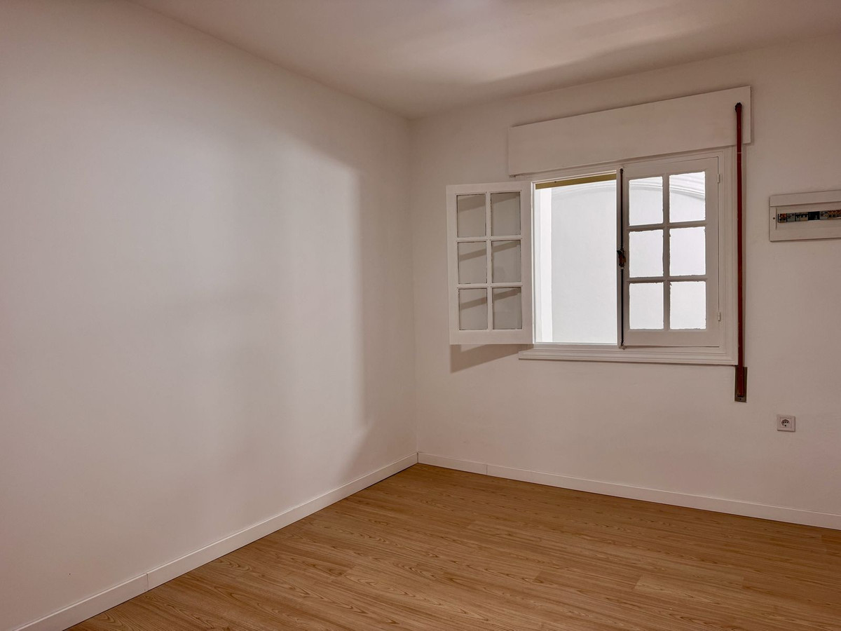 Se vende Apartamento en Planta Última de 4 dormitorios en Costa Del Sol, Málaga, España