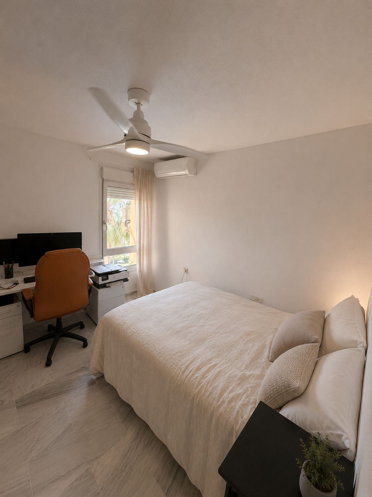 Se vende Apartamento en Planta Última de 3 dormitorios en Costa Del Sol, Málaga, España