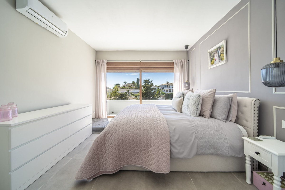Se vende Villa - Chalet de 5 dormitorios en Costa Del Sol, Málaga, España