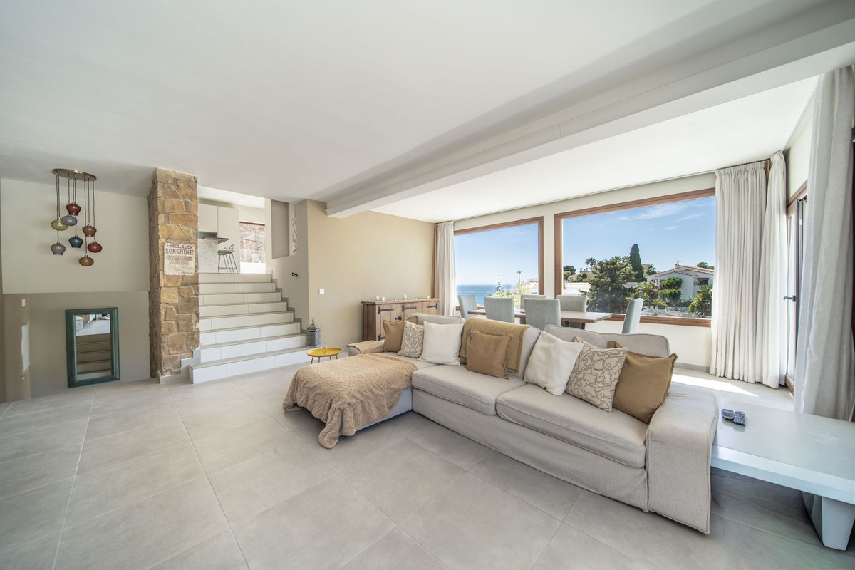 Se vende Villa - Chalet de 5 dormitorios en Costa Del Sol, Málaga, España