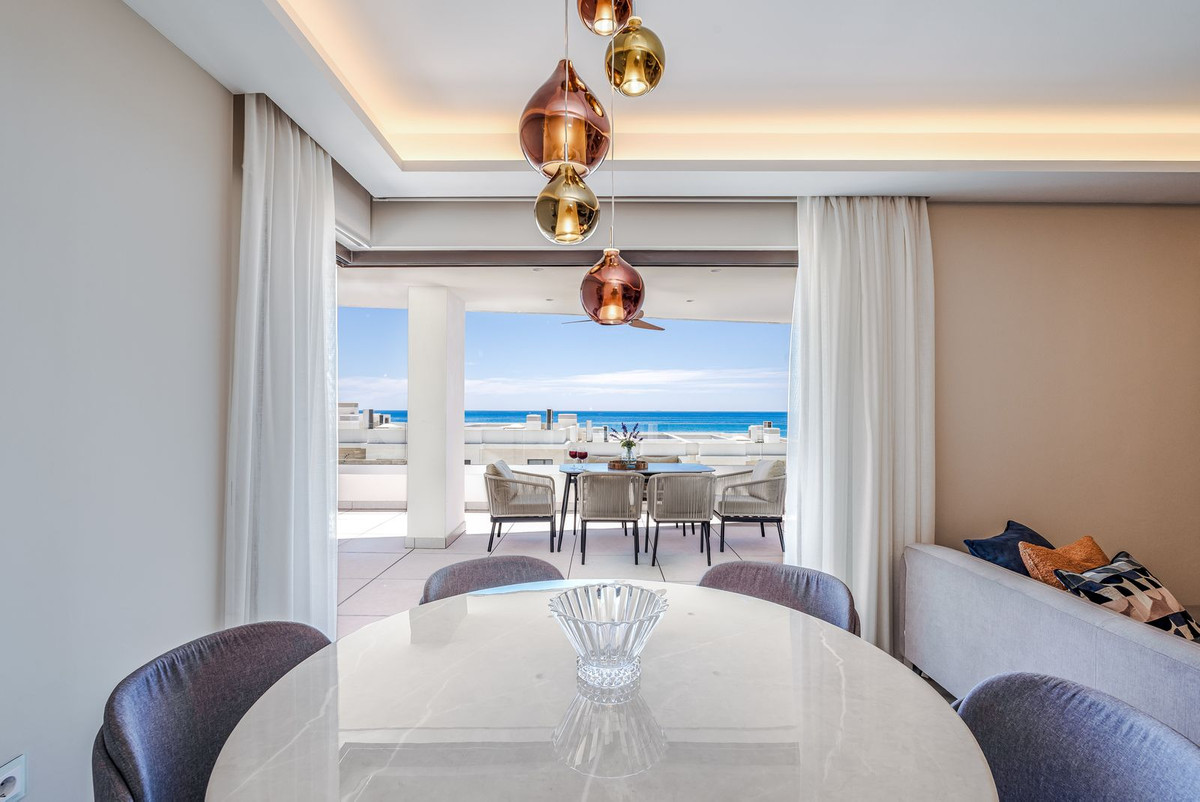 3 Bed Apartment for sale in Estepona Costa Del Sol, Málaga, Spain