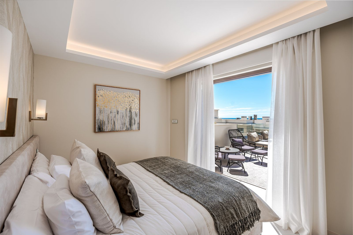 3 Bed Apartment for sale in Estepona Costa Del Sol, Málaga, Spain
