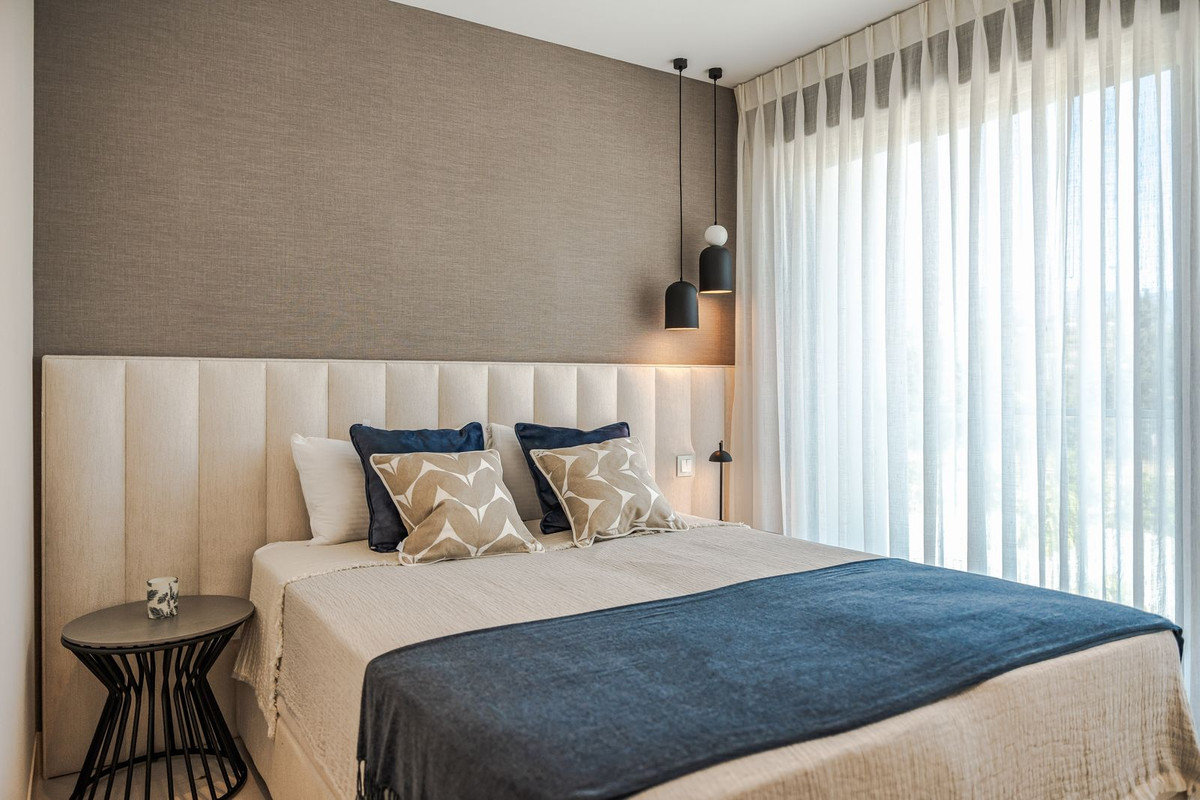 3 Bed Apartment for sale in Estepona Costa Del Sol, Málaga, Spain