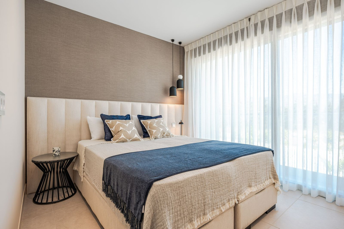 3 Bed Apartment for sale in Estepona Costa Del Sol, Málaga, Spain