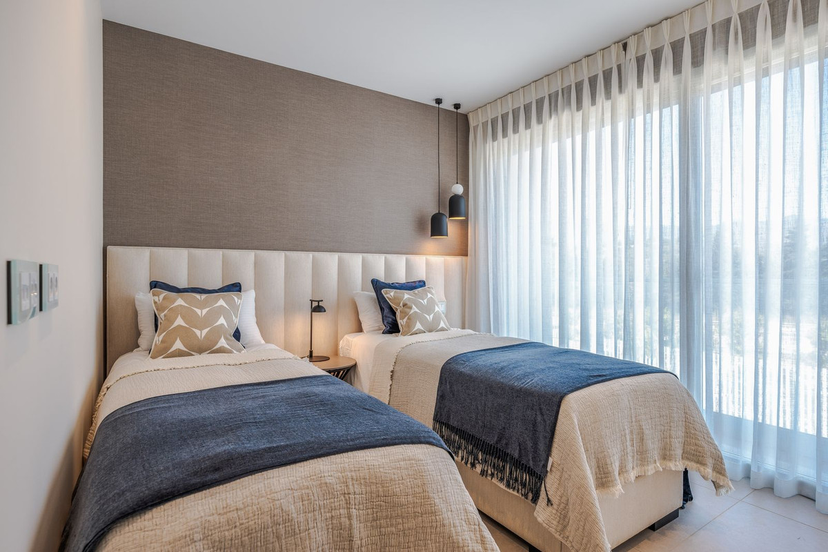 3 Bed Apartment for sale in Estepona Costa Del Sol, Málaga, Spain
