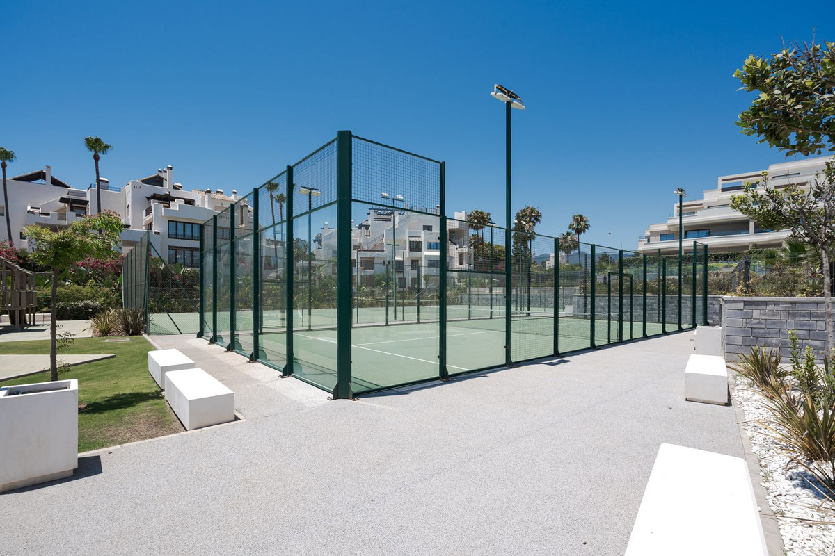 3 Bed Apartment for sale in Estepona Costa Del Sol, Málaga, Spain