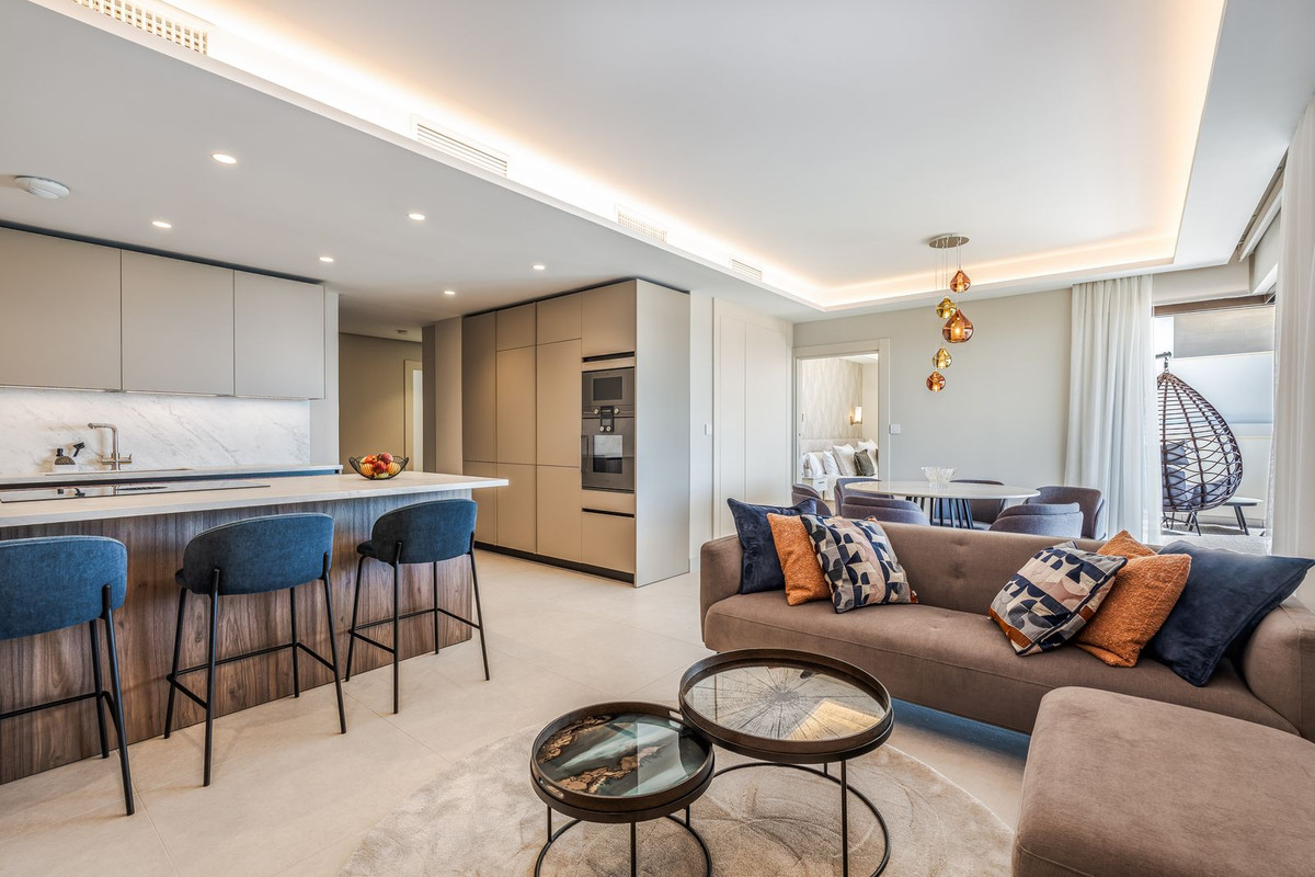 3 Bed Apartment for sale in Estepona Costa Del Sol, Málaga, Spain