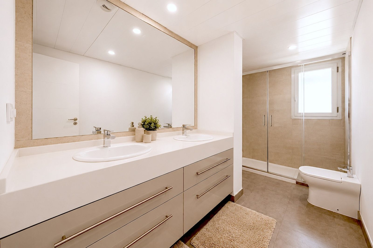 3 Bed Apartment for sale in Atalaya Costa Del Sol, Málaga, Spain