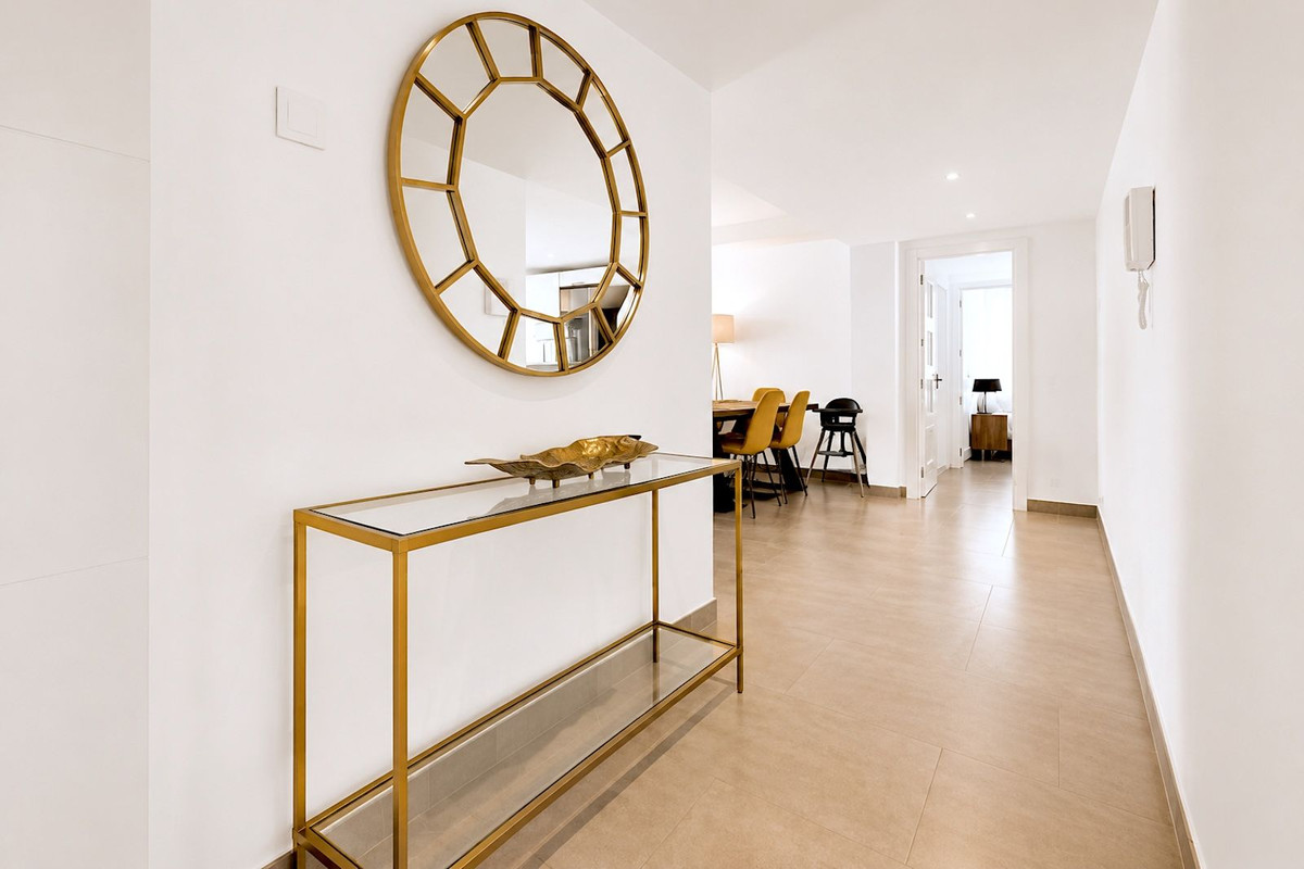 3 Bed Apartment for sale in Atalaya Costa Del Sol, Málaga, Spain