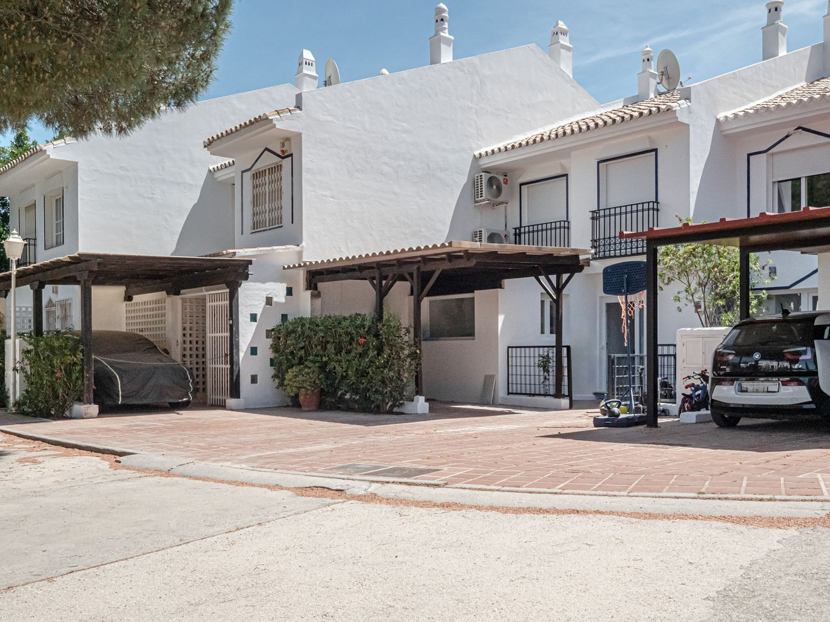 Se vende Adosada de 4 dormitorios en Costa Del Sol, Málaga, España