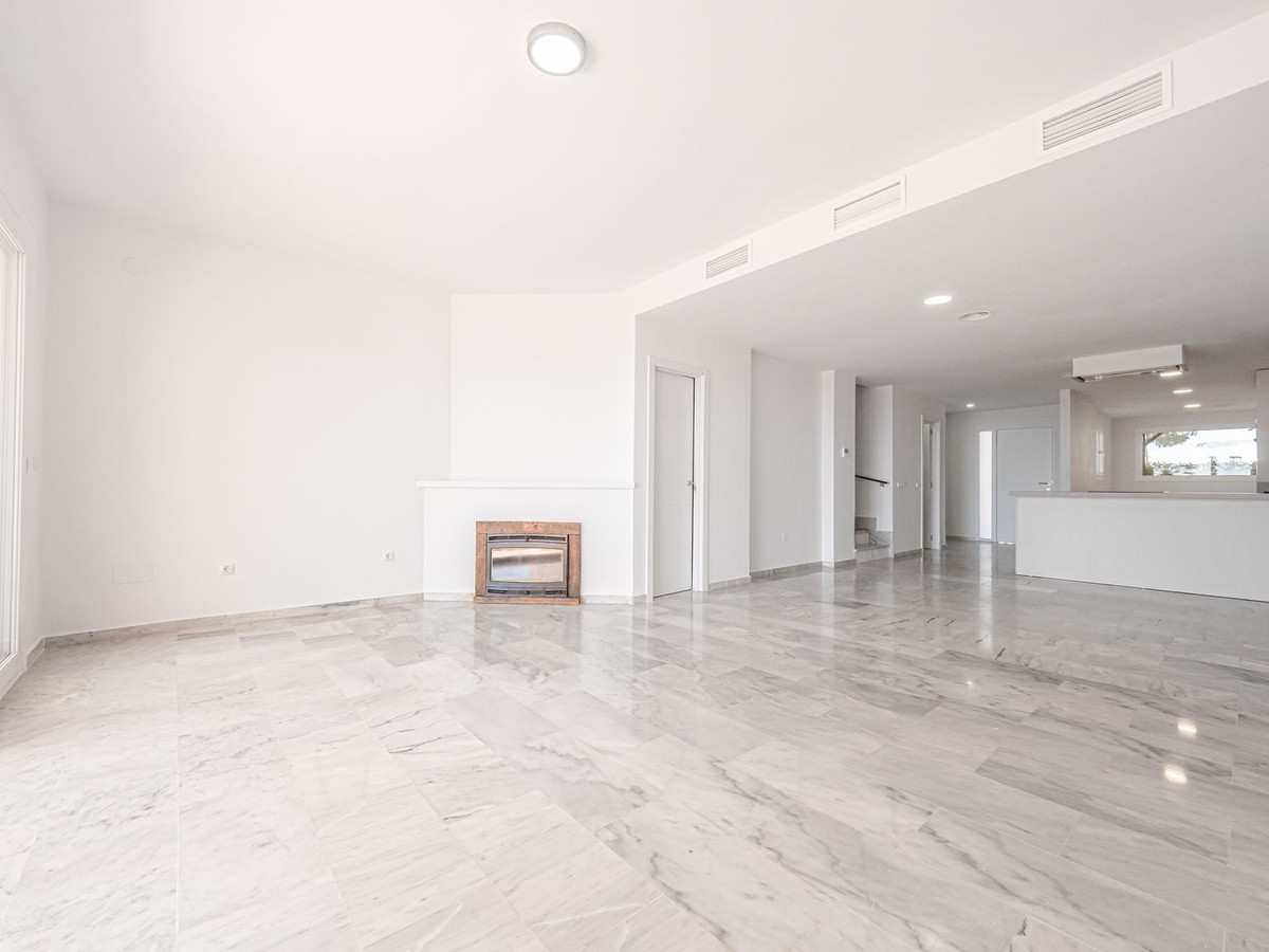 Se vende Adosada de 4 dormitorios en Costa Del Sol, Málaga, España