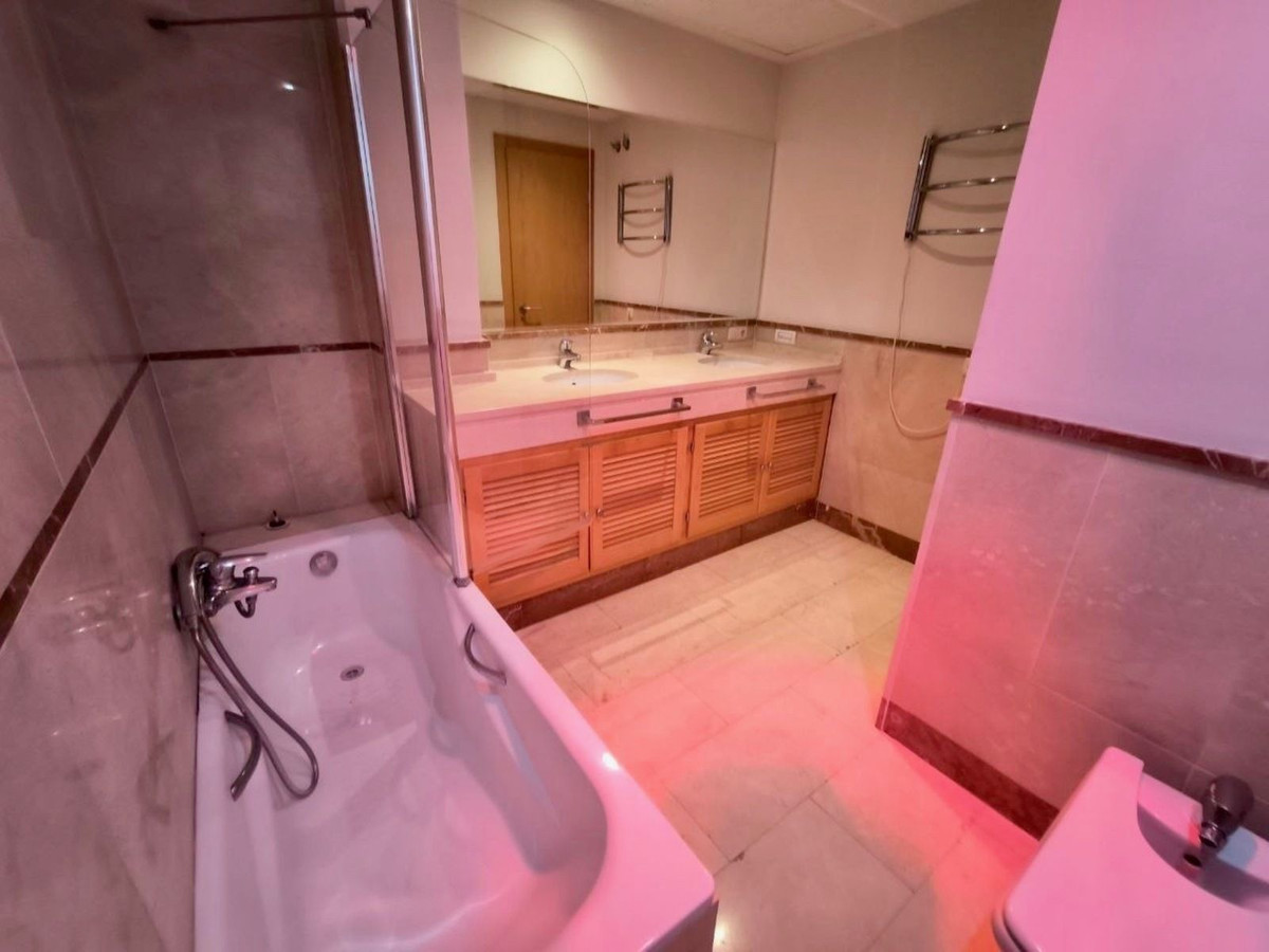 3 Bed Apartment for sale in Puerto Banús Costa Del Sol, Málaga, Spain