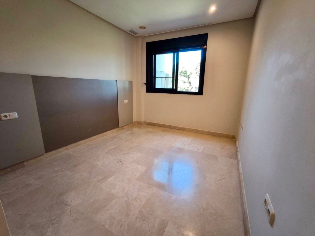 3 Bed Apartment for sale in Puerto Banús Costa Del Sol, Málaga, Spain