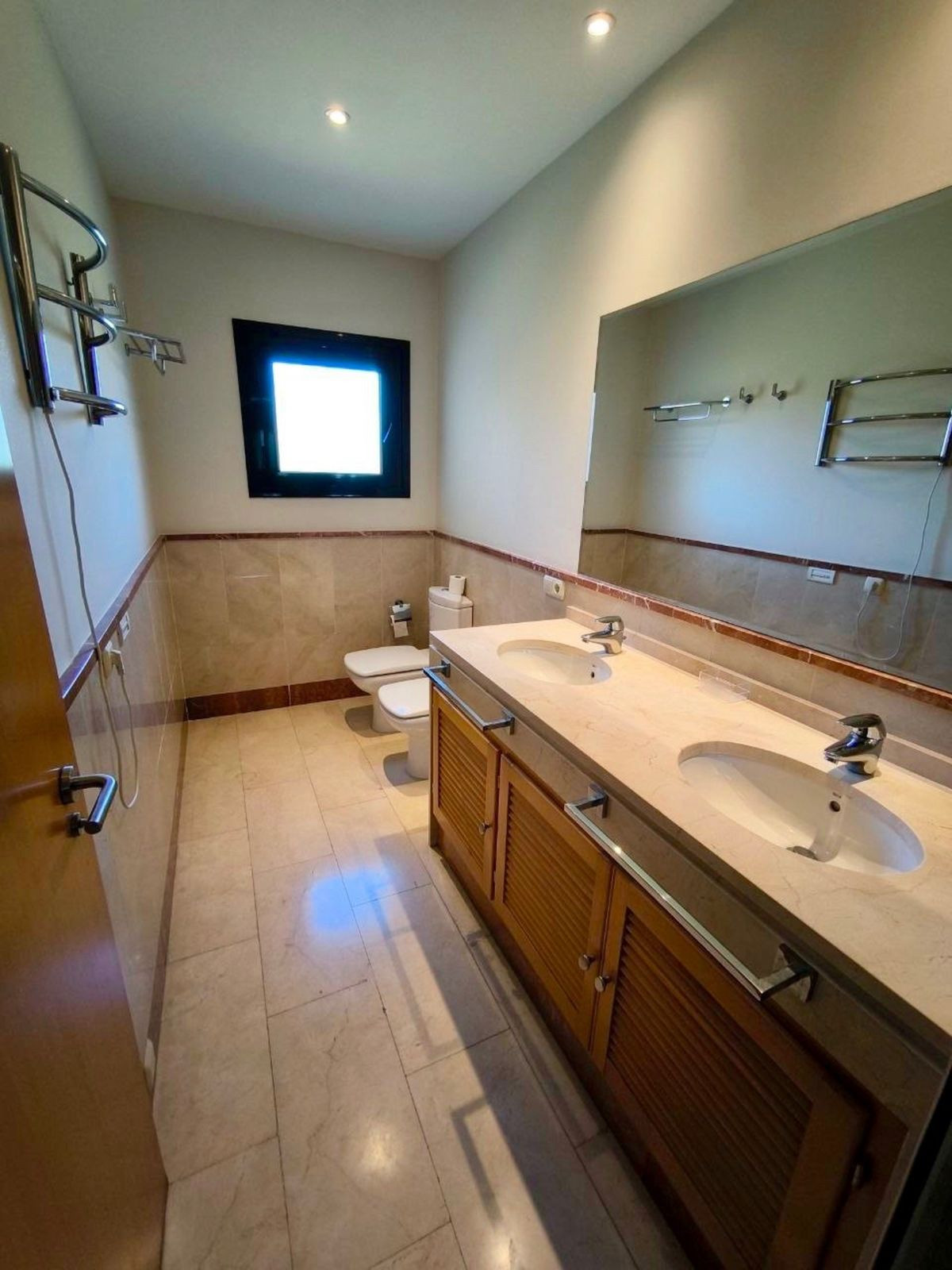 3 Bed Apartment for sale in Puerto Banús Costa Del Sol, Málaga, Spain