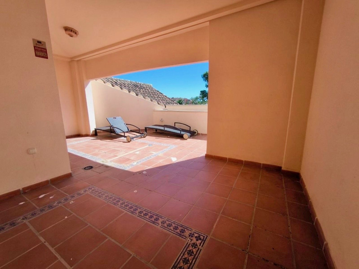 3 Bed Apartment for sale in Puerto Banús Costa Del Sol, Málaga, Spain