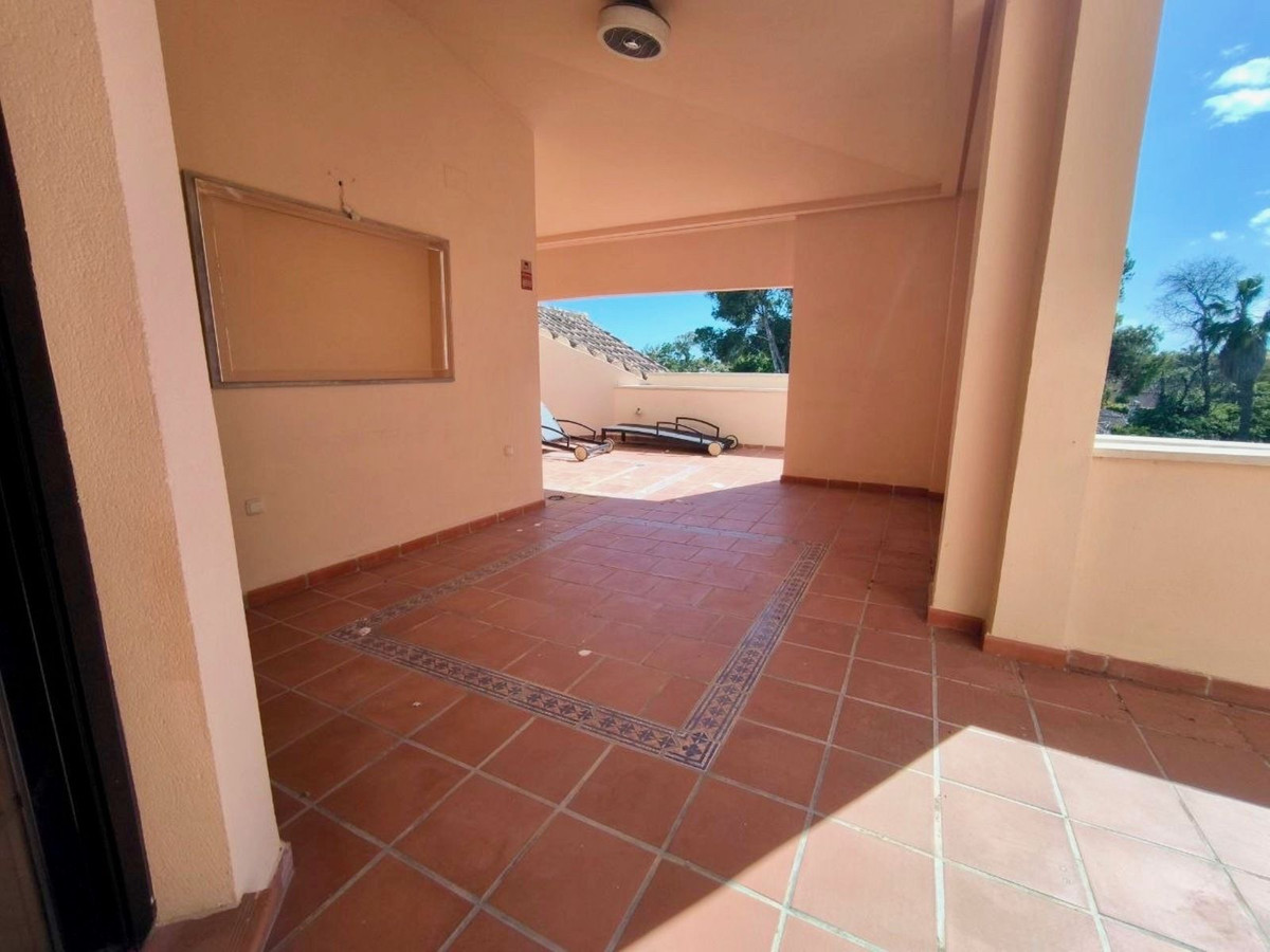 3 Bed Apartment for sale in Puerto Banús Costa Del Sol, Málaga, Spain