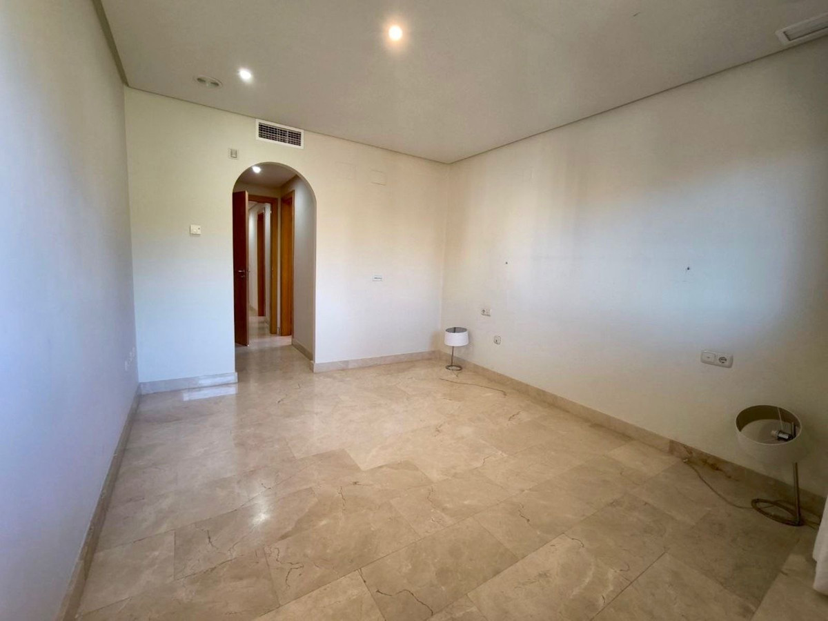 3 Bed Apartment for sale in Puerto Banús Costa Del Sol, Málaga, Spain