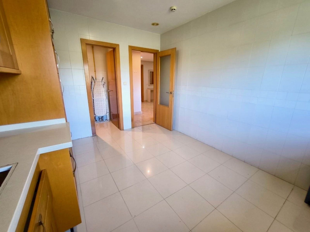 3 Bed Apartment for sale in Puerto Banús Costa Del Sol, Málaga, Spain
