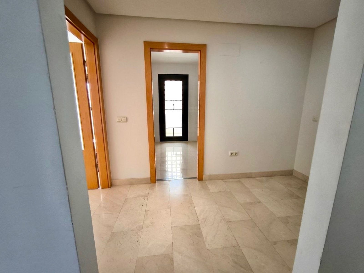 3 Bed Apartment for sale in Puerto Banús Costa Del Sol, Málaga, Spain