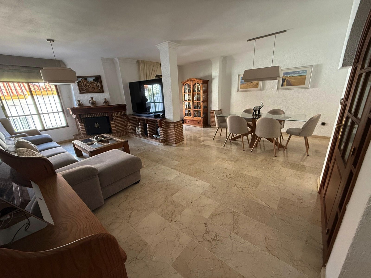 4 Bed Townhouse for sale in Estepona Costa Del Sol, Málaga, Spain