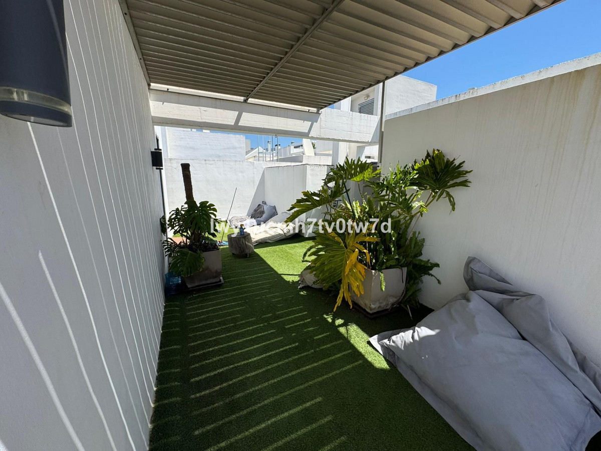5 Bed Apartment for sale in La Cala De Mijas Costa Del Sol, Málaga, Spain